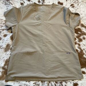 FIGS top tan - limited edition